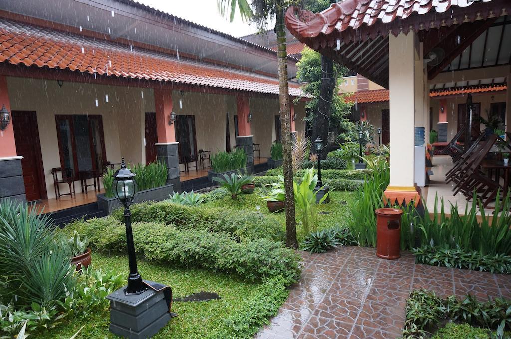3C Familia Residence Yogyakarta Esterno foto