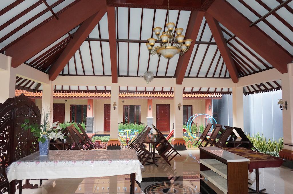 3C Familia Residence Yogyakarta Esterno foto